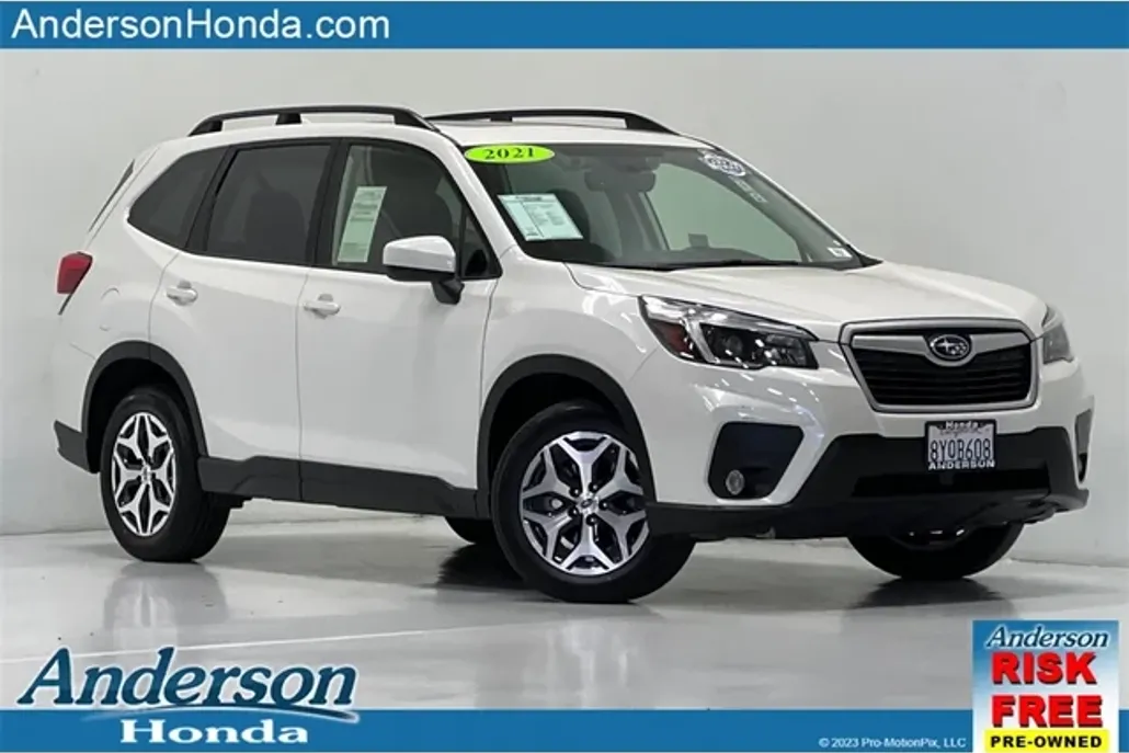 2021 Subaru Forester Premium photo 1
