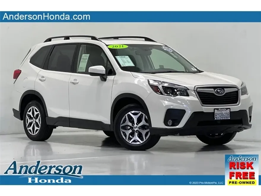 2021 Subaru Forester Premium photo 1