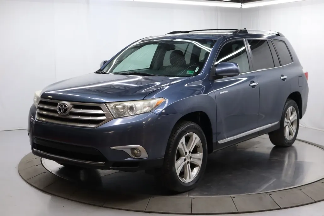 2013 Toyota Highlander Limited photo 1