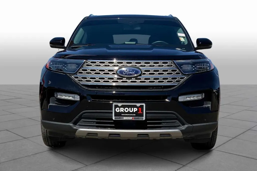 2023 Ford Explorer Limited photo 1