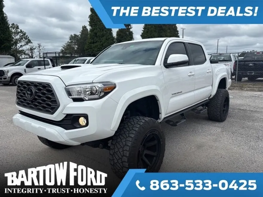2023 Toyota Tacoma TRD Sport V6 photo 1