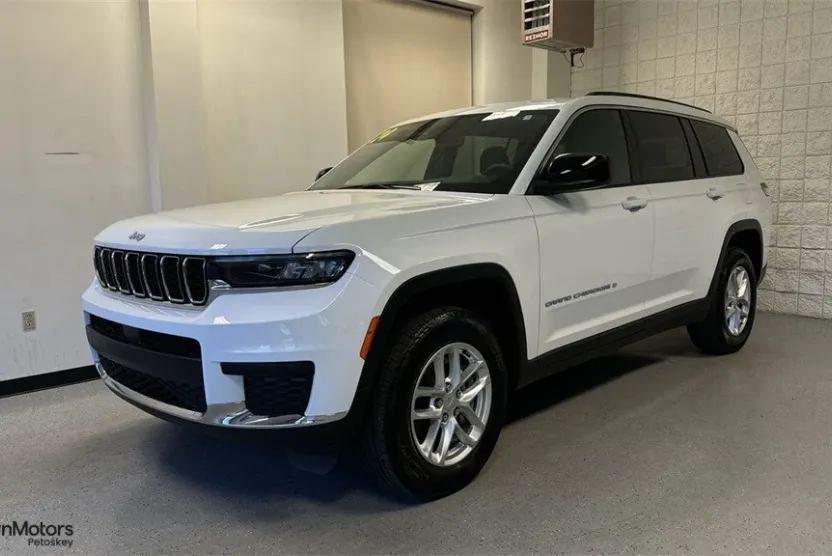 2024 Jeep Grand Cherokee Laredo X photo 1