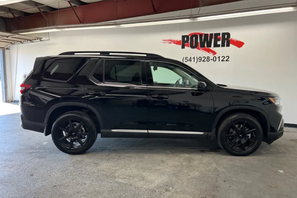 2024 Honda Pilot Touring photo 1