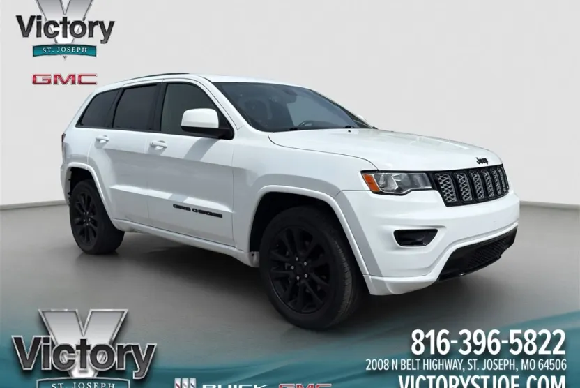 2020 Jeep Grand Cherokee Laredo photo 1