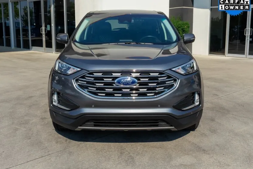 2024 Ford Edge Titanium photo 1