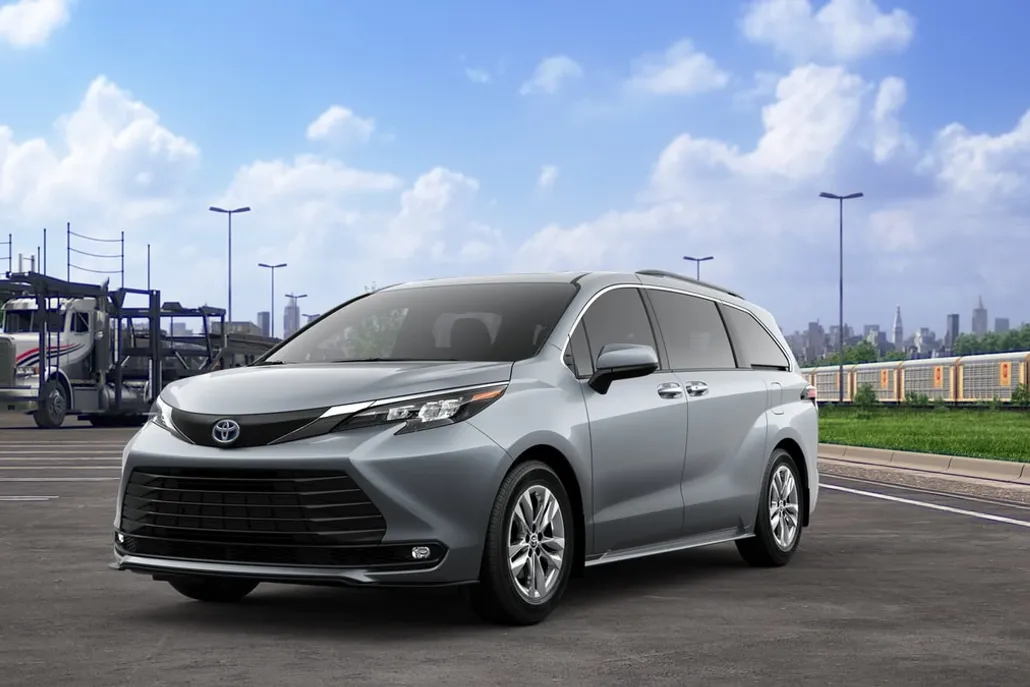 2025 Toyota Sienna XLE photo 1
