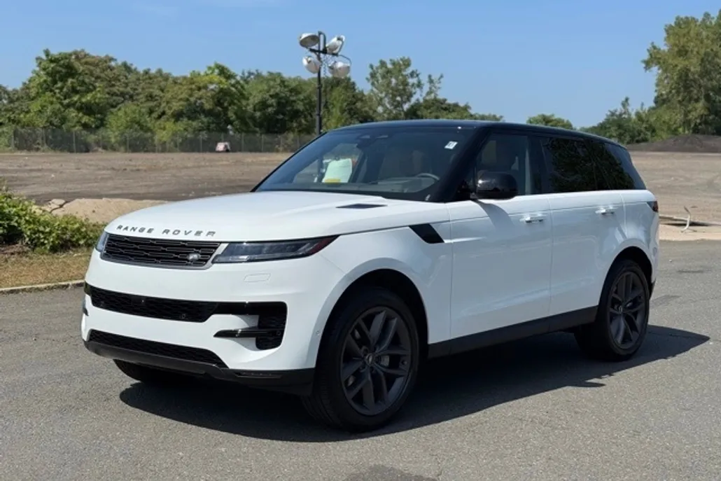2025 Land Rover Range Rover Sport SE photo 1
