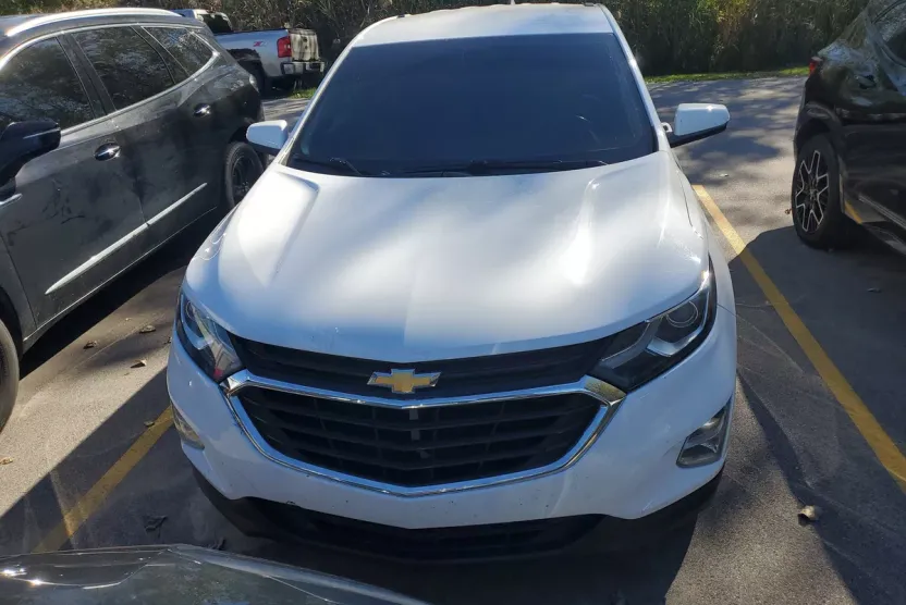 2018 Chevrolet Equinox LT photo 1