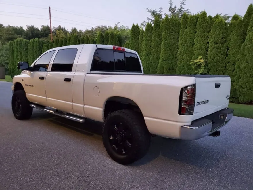 2006 Dodge Ram 3500 SLT photo 1