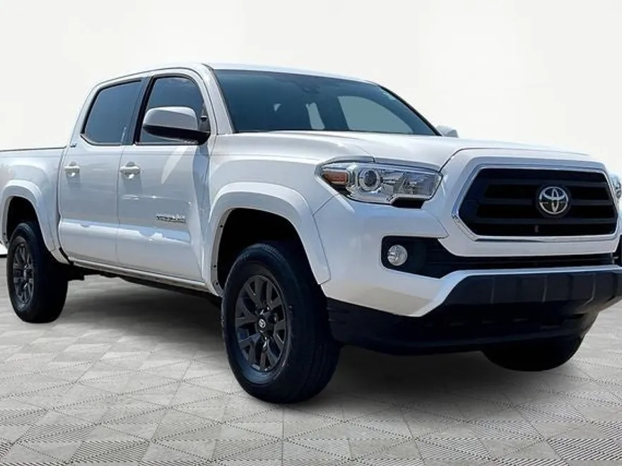 2023 Toyota Tacoma SR5 V6 photo 1