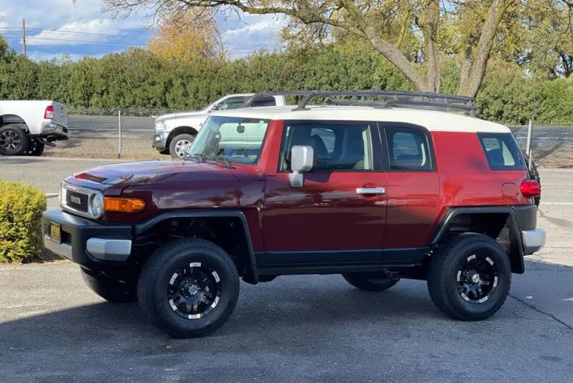 2008 Toyota FJ Cruiser Base photo 1