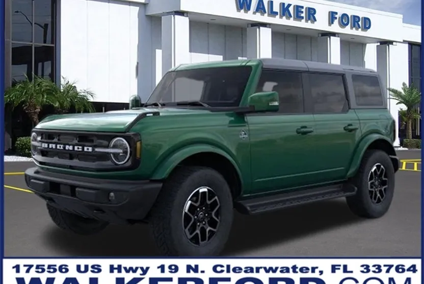 2025 Ford Bronco Outer Banks photo 1