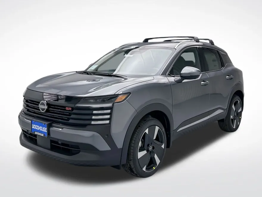 2025 Nissan Kicks SR photo 1