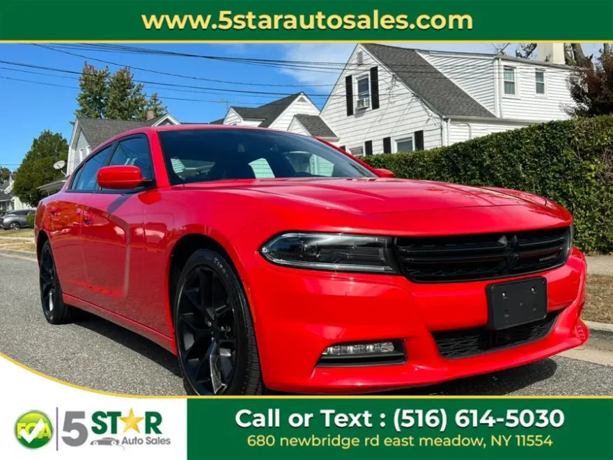 2022 Dodge Charger SXT photo 1