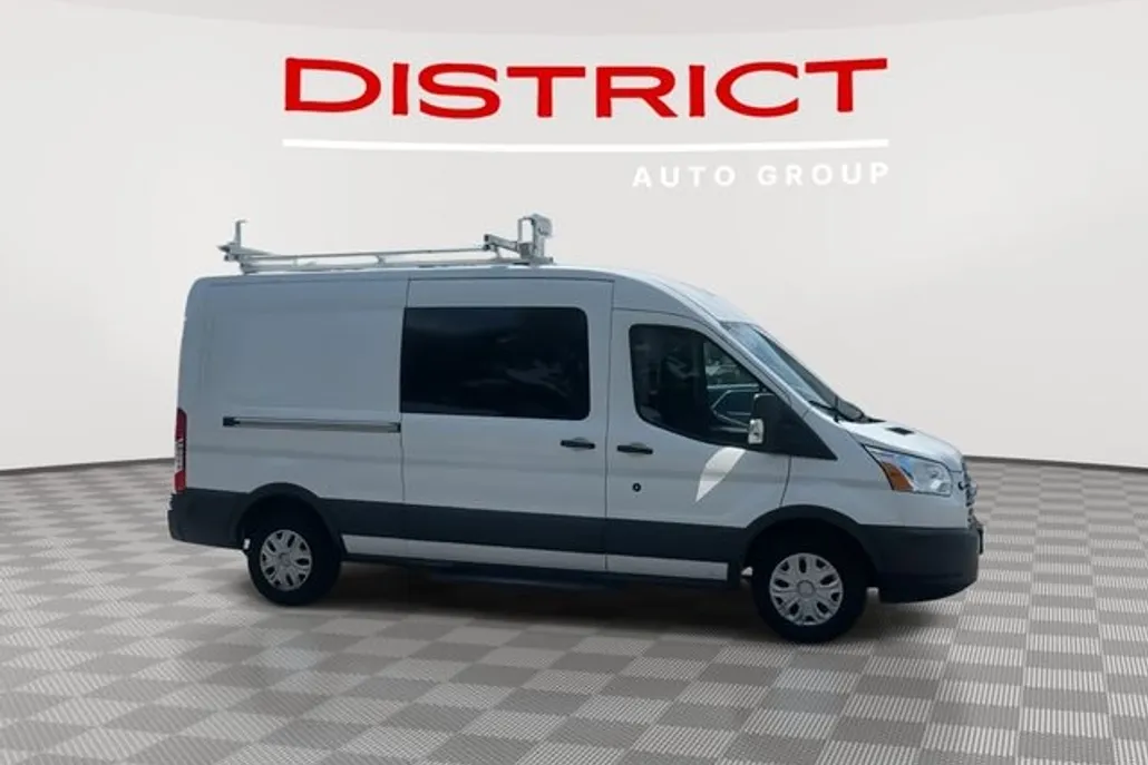 2017 Ford Transit photo 1