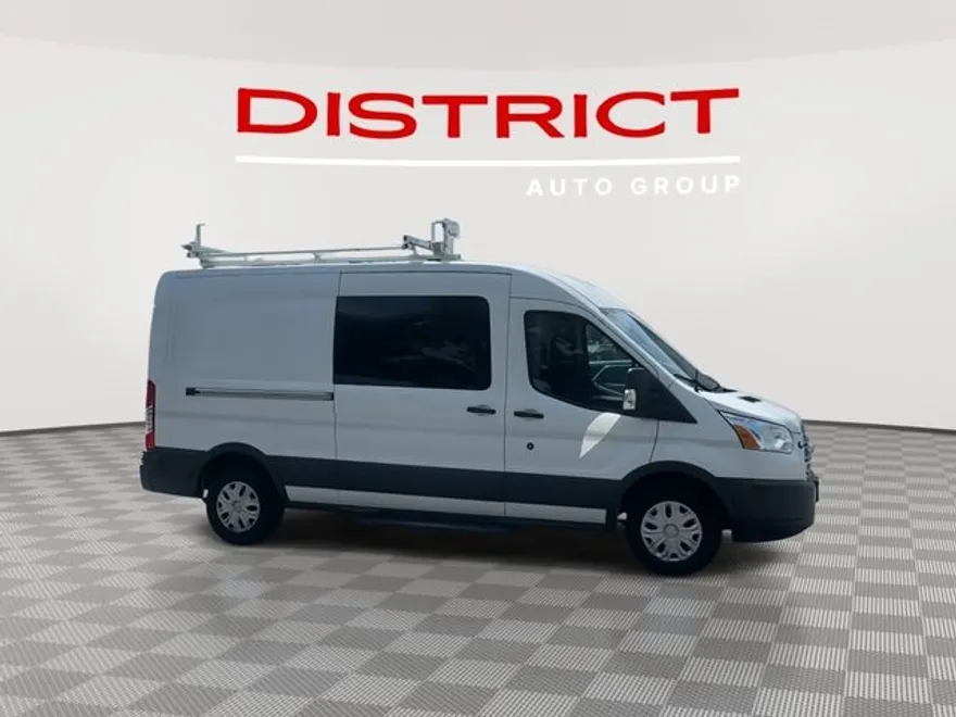 2017 Ford Transit photo 1