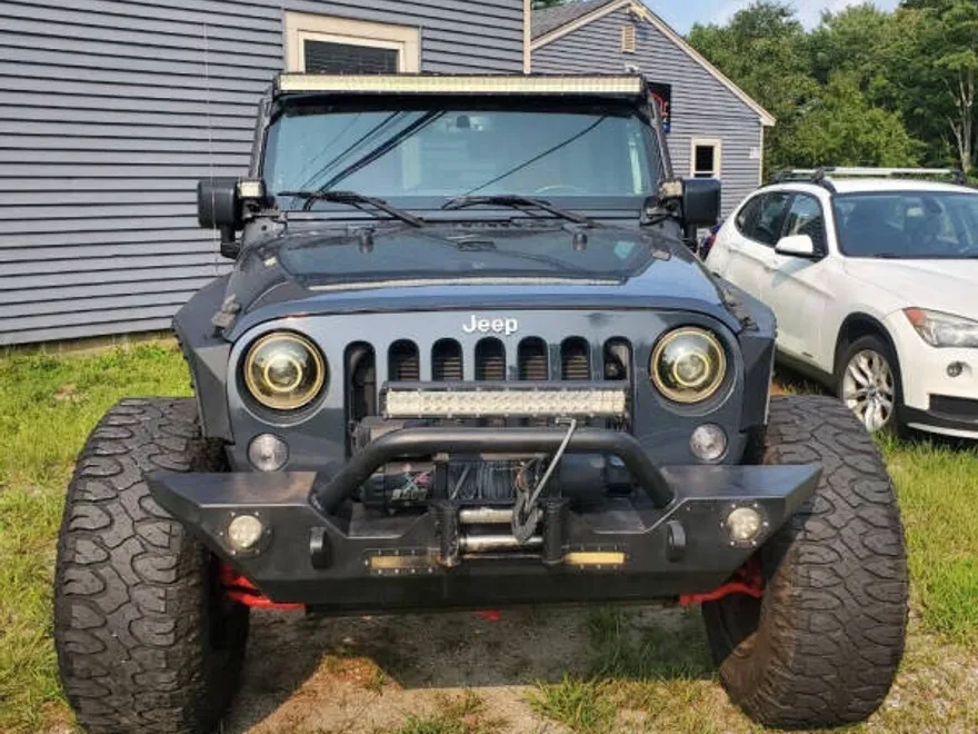 2017 Jeep Wrangler Unlimited Sport S photo 1