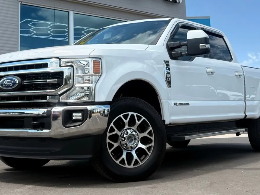 2021 Ford F-250 Lariat photo 1