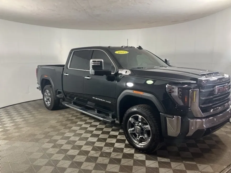 2025 Gmc Sierra HD SLT photo 1