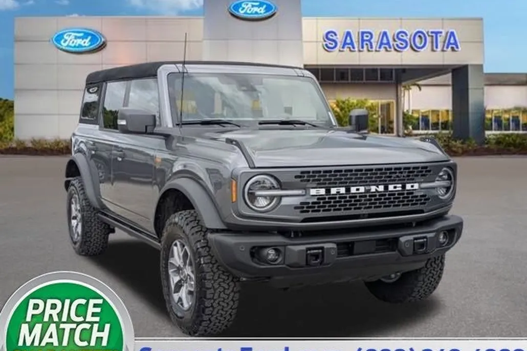 2025 Ford Bronco Badlands photo 1