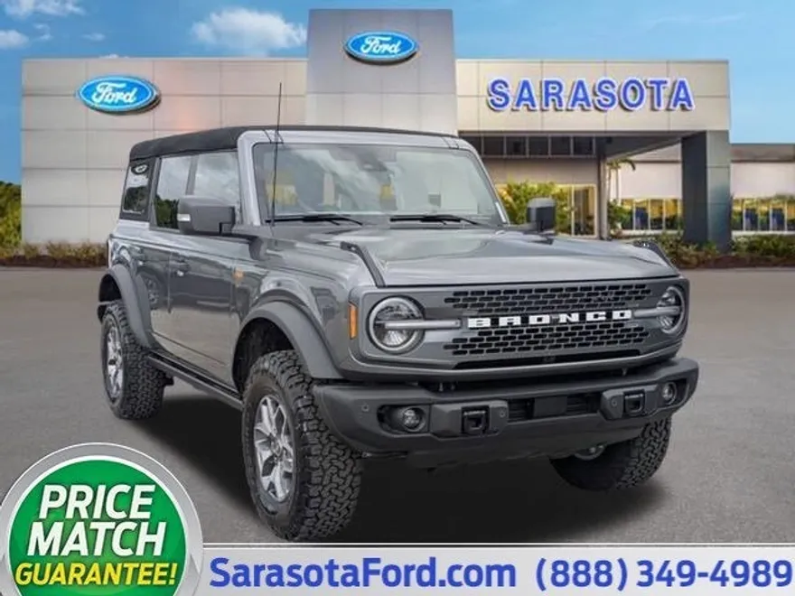 2025 Ford Bronco Badlands photo 1