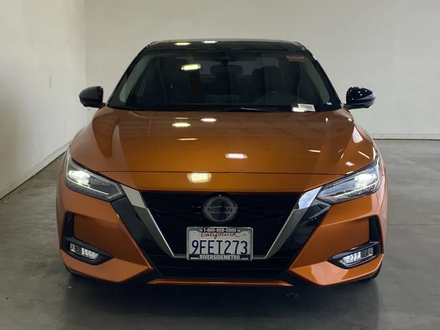 2023 Nissan Sentra SR photo 1