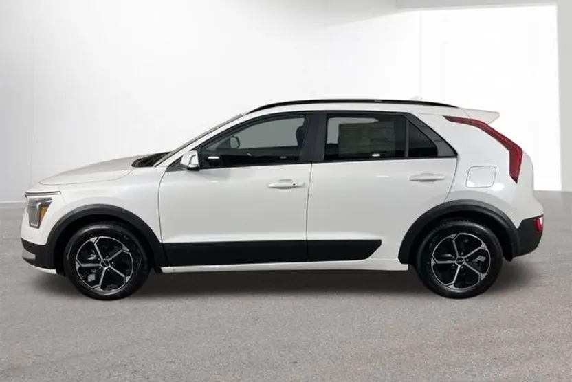 2025 Kia Niro EX photo 1