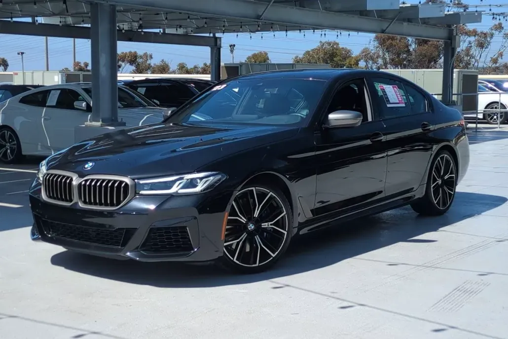 2023 Bmw M550i xDrive photo 1