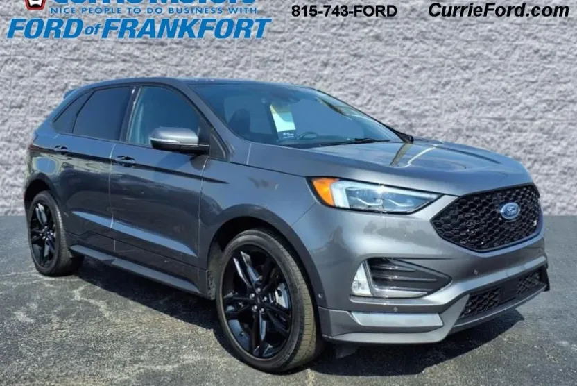 2022 Ford Edge ST photo 1