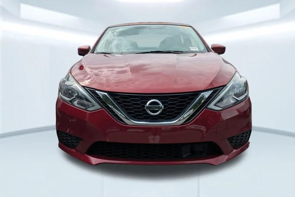 2019 Nissan Sentra SV photo 1
