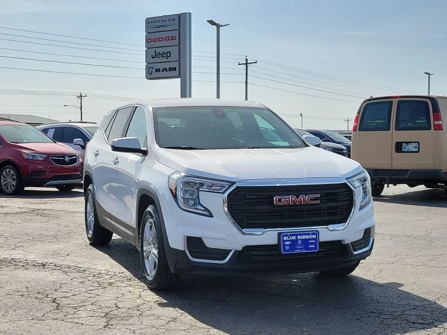 2023 Gmc Terrain SLE photo 1
