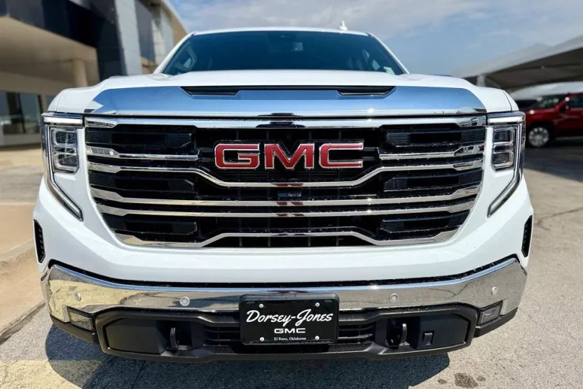 2026 Gmc Sierra 1500 SLT photo 1