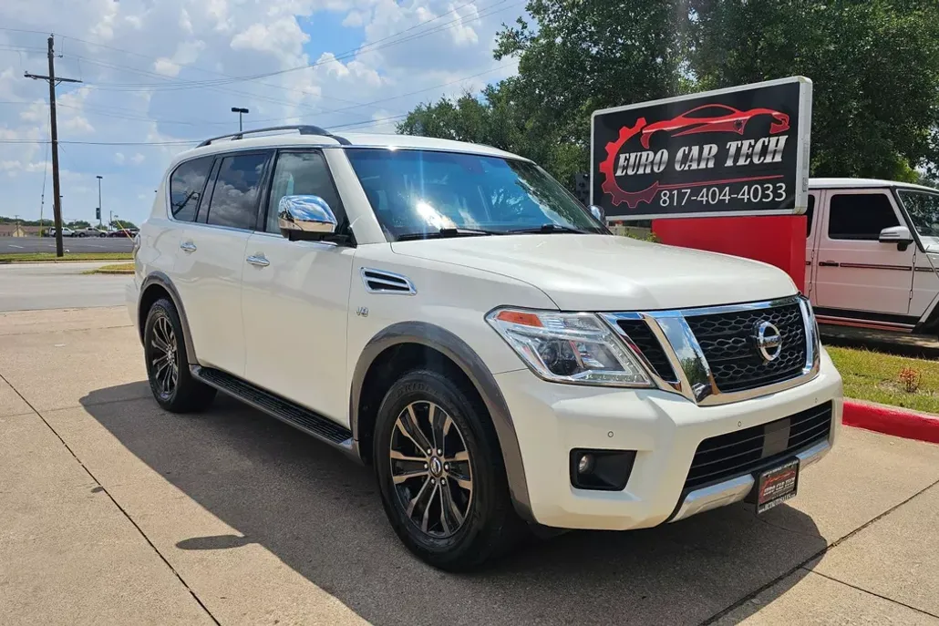 2017 Nissan Armada Platinum photo 1