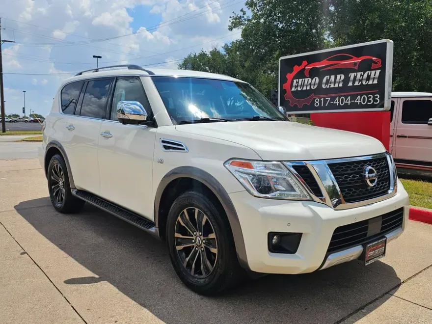 2017 Nissan Armada Platinum photo 1