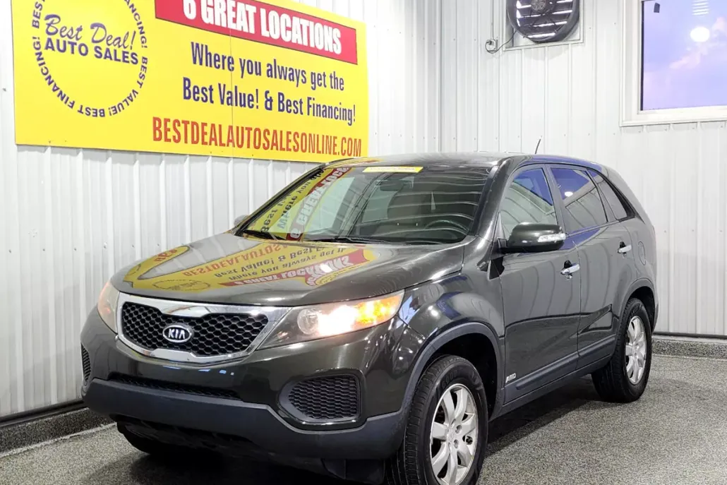 2011 Kia Sorento LX photo 1
