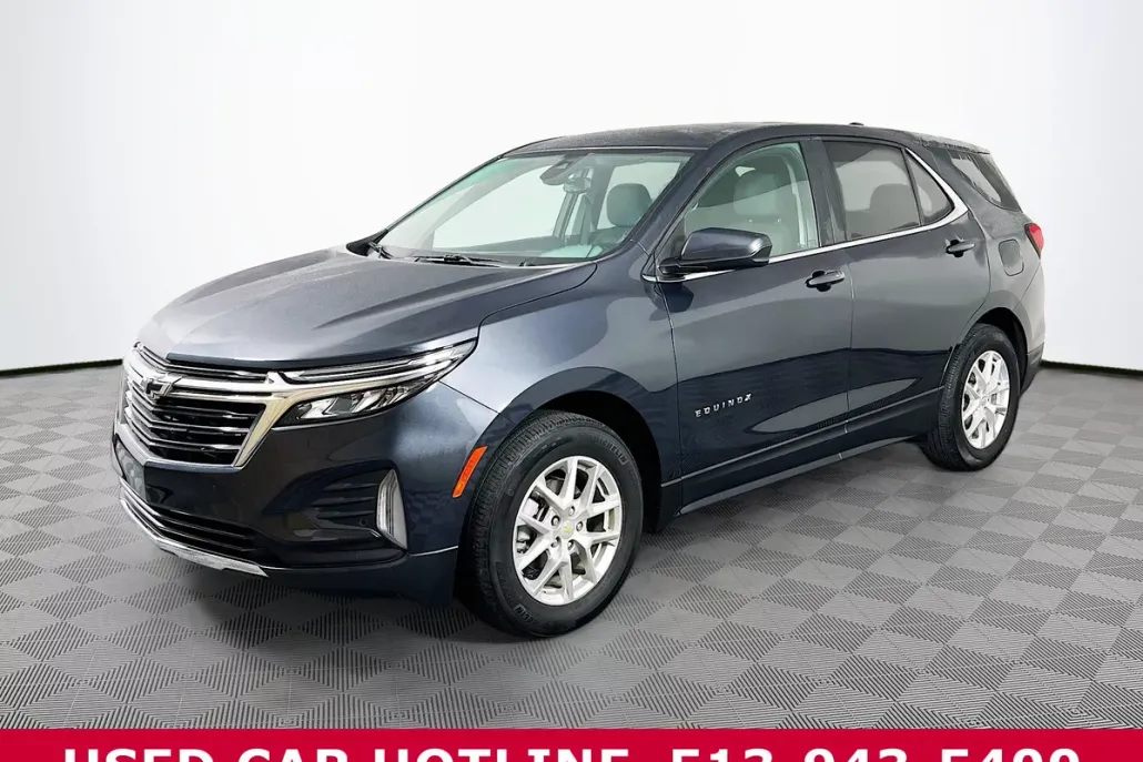 2022 Chevrolet Equinox LT photo 1