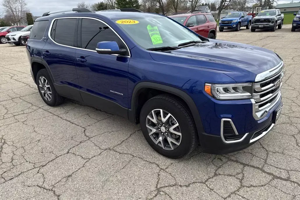 2023 Gmc Acadia SLE photo 1