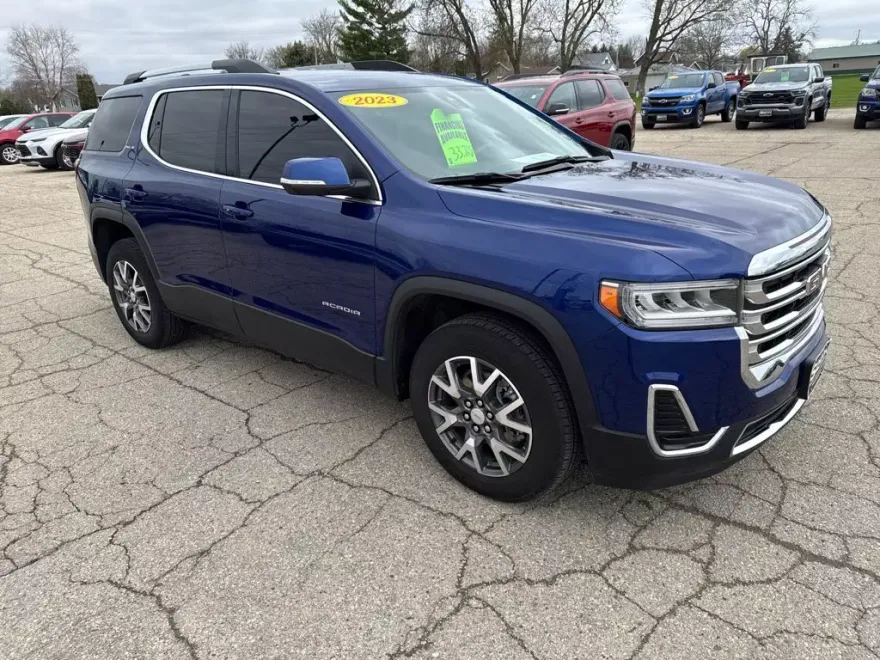 2023 Gmc Acadia SLE photo 1