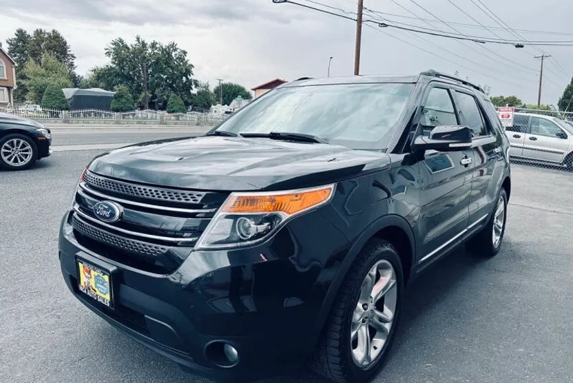 2015 Ford Explorer Limited photo 1
