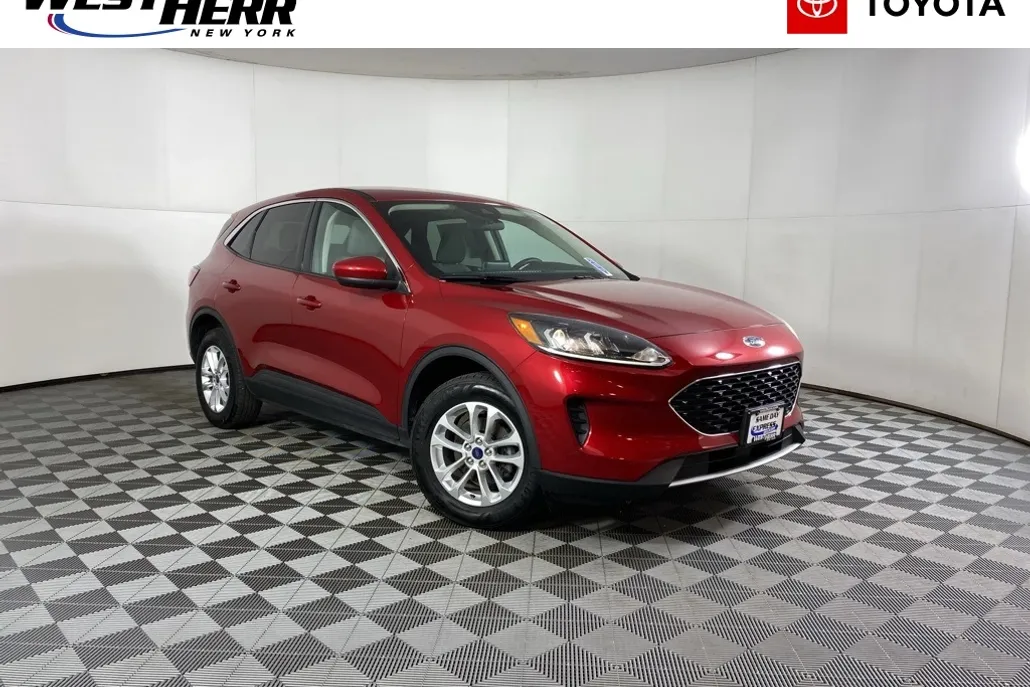 2020 Ford Escape SE photo 1