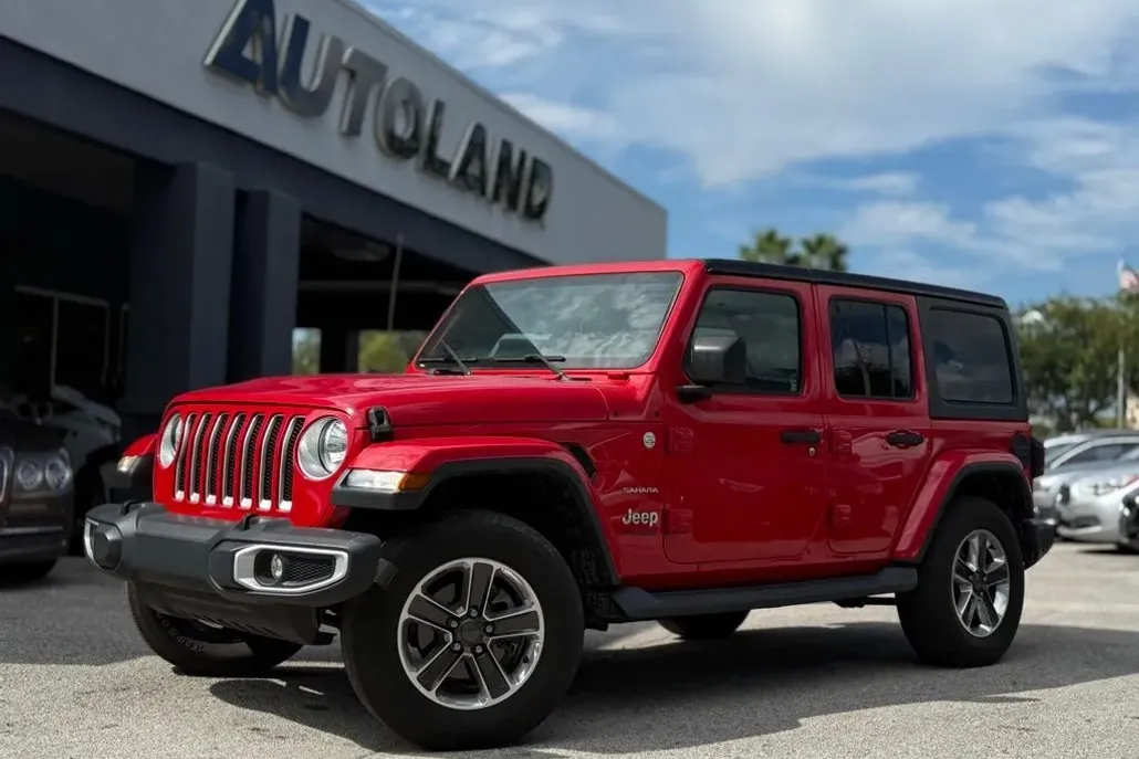 2019 Jeep Wrangler Unlimited Sahara photo 1