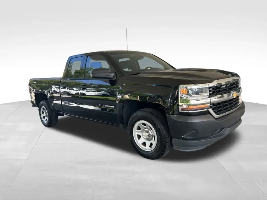 2016 Chevrolet Silverado 1500 photo 1