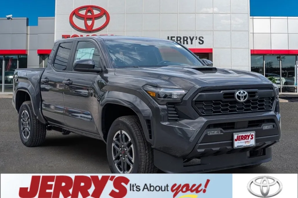 2025 Toyota Tacoma TRD Sport photo 1