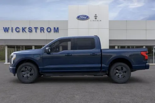 2025 Ford F-150 Lightning Lariat photo 3
