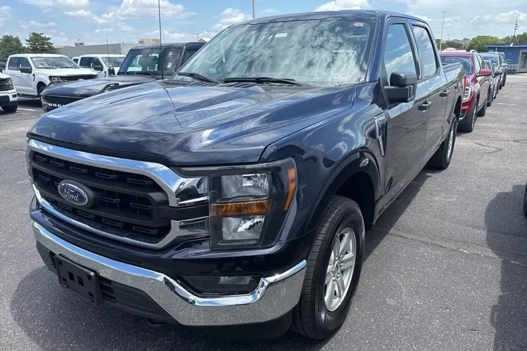 2023 Ford F-150 XLT photo 1