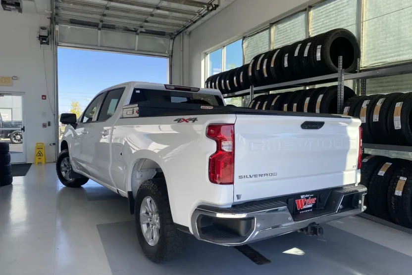 2022 Chevrolet Silverado 1500 LT photo 1