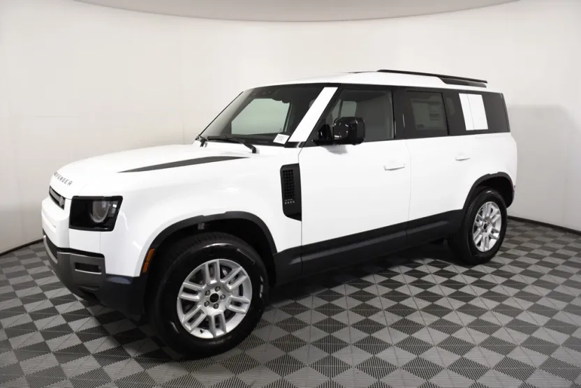 2026 Land Rover Defender 110 photo 1