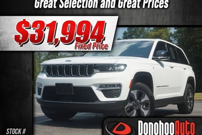 2023 Jeep Cherokee 4xe photo 1