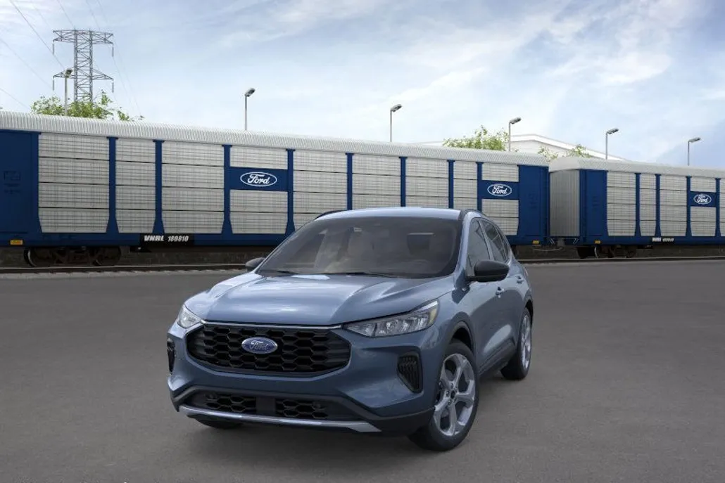 2026 Ford Escape ST-Line photo 1