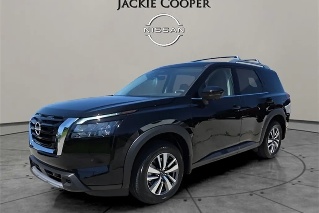 2025 Nissan Pathfinder SL photo 1